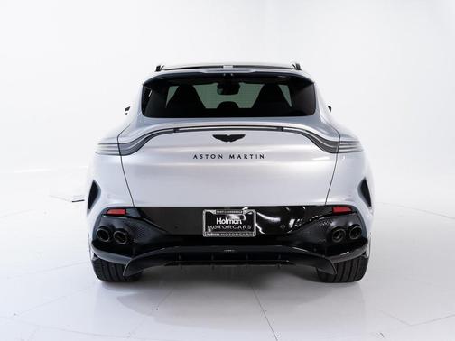 2025 Aston Martin DBX 707
