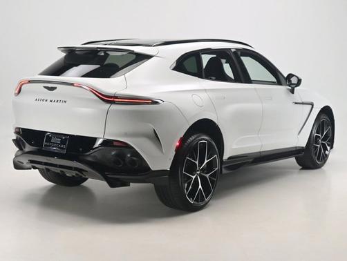 2024 Aston Martin DBX 707