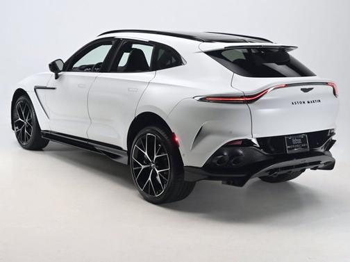 2024 Aston Martin DBX 707