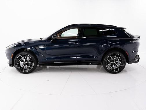 2026 Aston Martin DBX 707