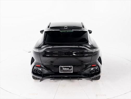 2025 Aston Martin DBX 707