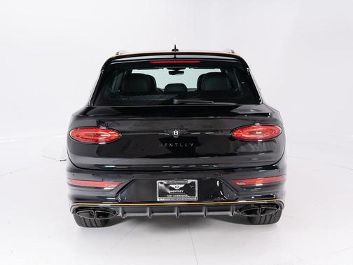 2025 Bentley Bentayga S Black Edition