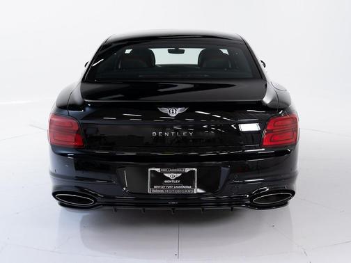 2025 Bentley Flying Spur Speed