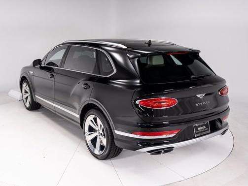 2024 Bentley Bentayga V8