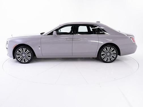 2024 Rolls-Royce Ghost 