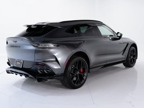 2025 Aston Martin DBX 707