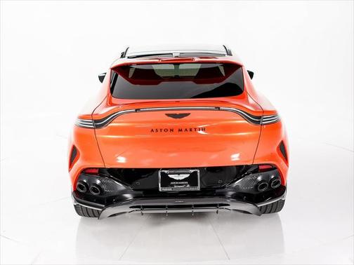 2025 Aston Martin DBX 707