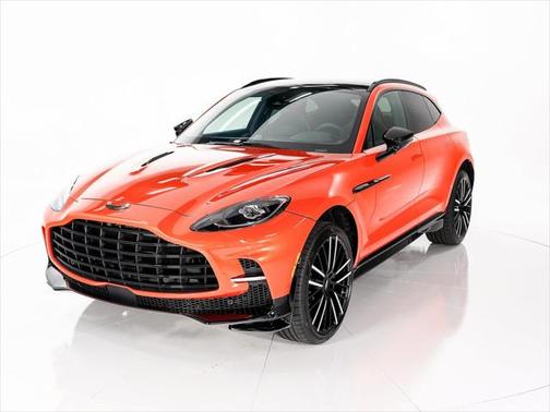 2025 Aston Martin DBX 707