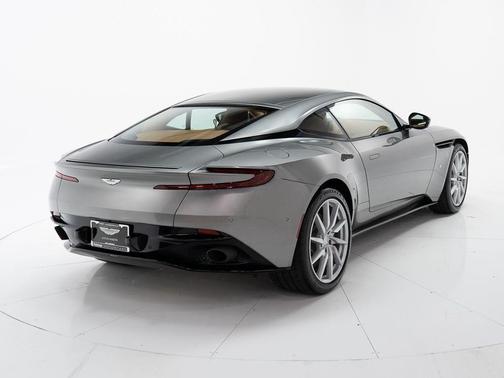 Tungsten Silver 2018 Aston Martin DB11 V12