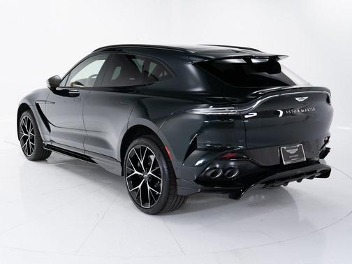 2026 Aston Martin DBX 707