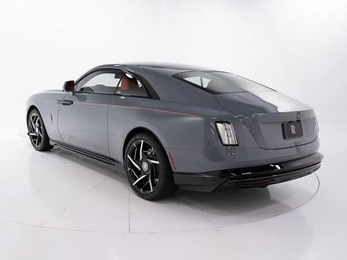 Burnout Grey 2026 Rolls-Royce Spectre Black Badge