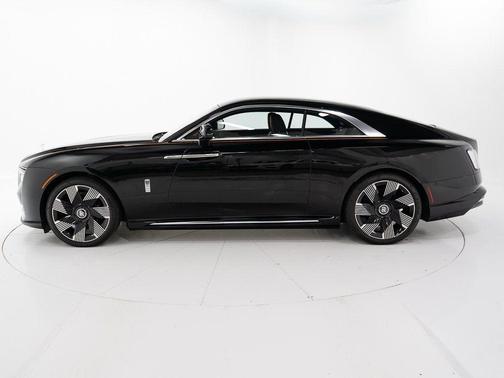 2025 Rolls-Royce Spectre 
