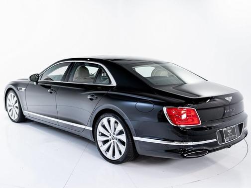 2026 Bentley Flying Spur V8