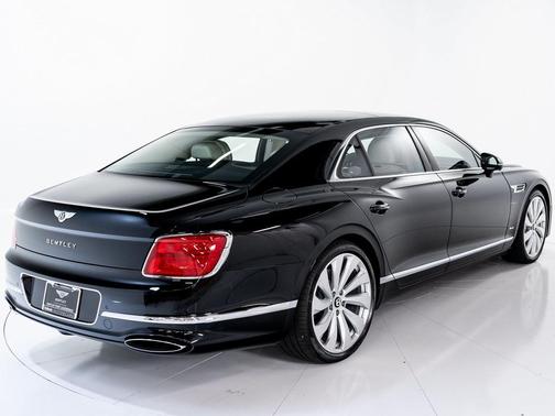 2026 Bentley Flying Spur V8