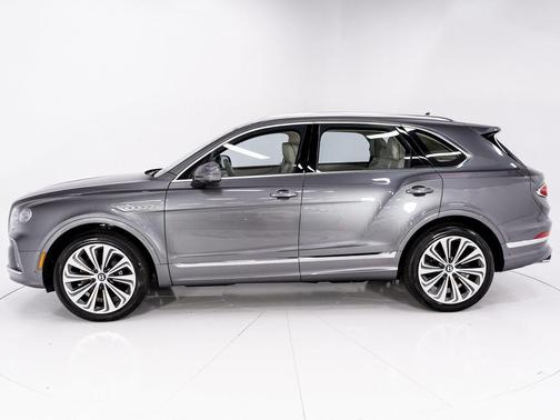 2025 Bentley Bentayga Atelier