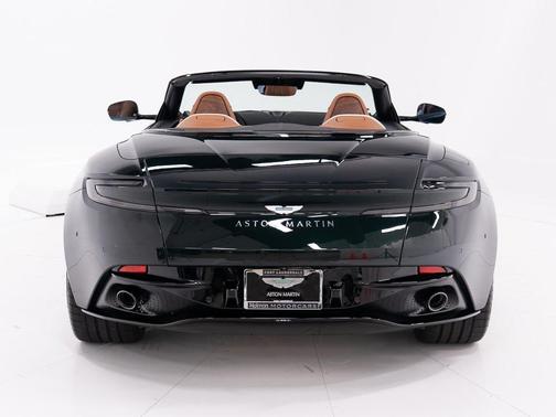 2026 Aston Martin DB12 Volante