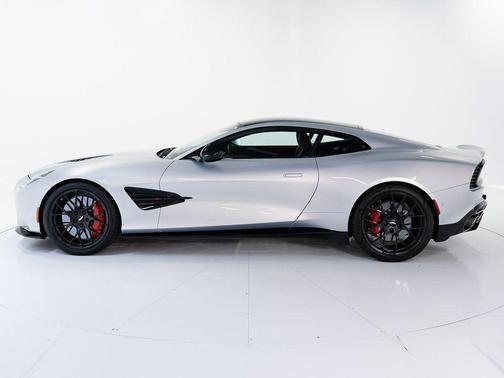 Lightning Silver 2025 Aston Martin Vanquish