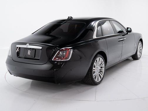 2022 Rolls-Royce Ghost 