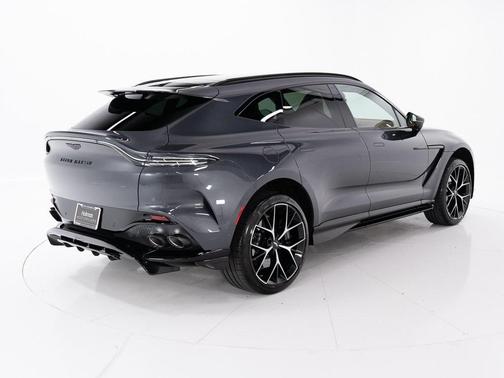 2026 Aston Martin DBX 707
