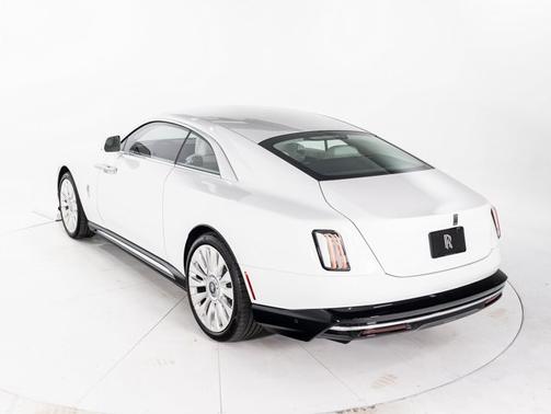 2025 Rolls-Royce Spectre 
