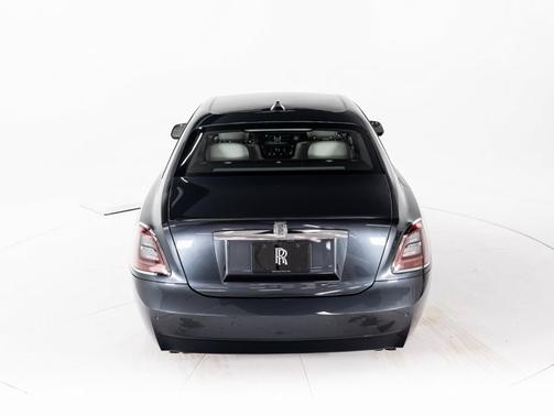 2024 Rolls-Royce Ghost 