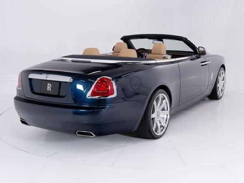 Midnight Sapphire 2016 Rolls-Royce Dawn