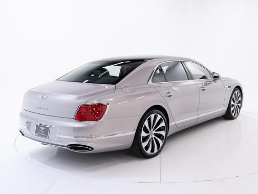 2026 Bentley Flying Spur V8