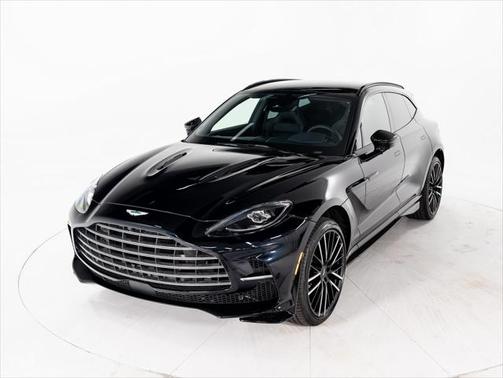 2025 Aston Martin DBX 707