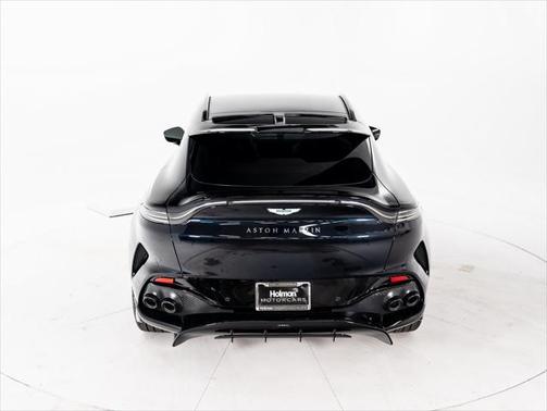 2025 Aston Martin DBX 707
