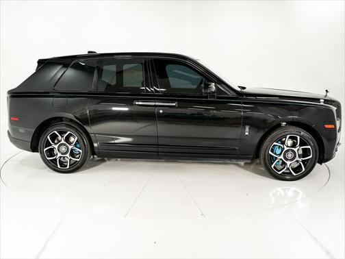 2023 Rolls-Royce Cullinan Black Badge
