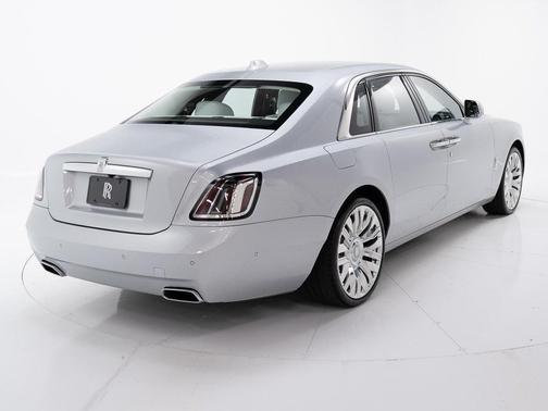 2026 Rolls-Royce Ghost 