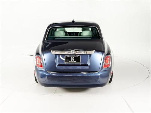 2020 Rolls-Royce Phantom