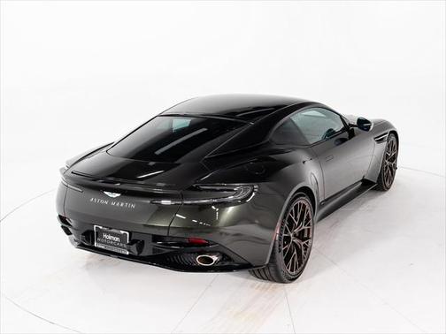 2024 Aston Martin DB12