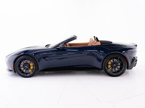 2026 Aston Martin Vantage Roadster
