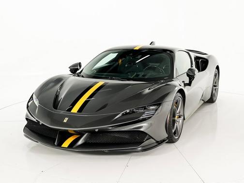 2023 Ferrari SF90 Stradale Base