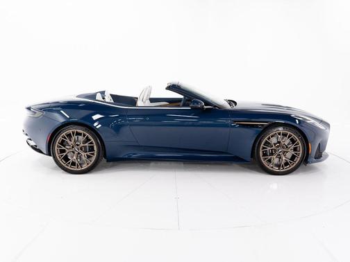 2026 Aston Martin DB12 Volante
