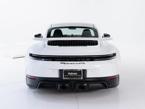 2025 Porsche 911 Carrera 4 GTS