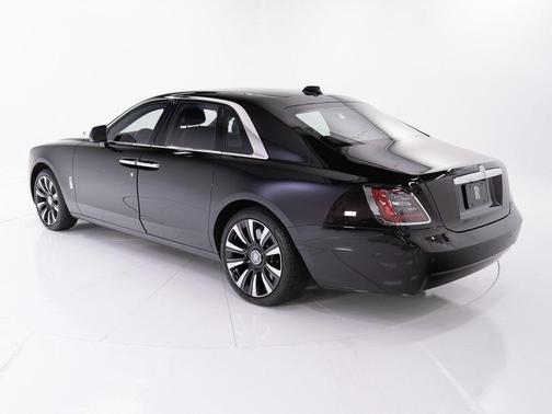 2024 Rolls-Royce Ghost 