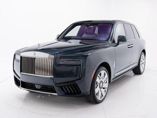 Darkest Tungsten 2026 Rolls-Royce Cullinan