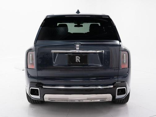 Darkest Tungsten 2026 Rolls-Royce Cullinan