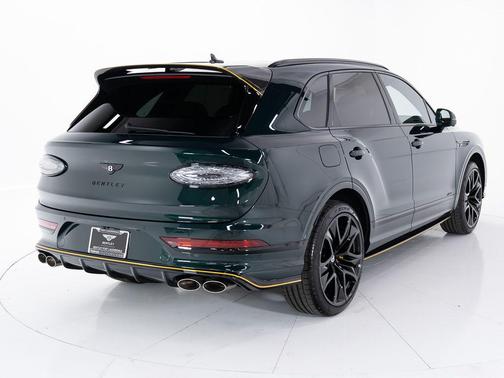 Viridian - by Mulliner w/Accents in Signal Yellow 2026 Bentley Bentayga Speed