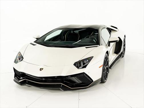 2022 Lamborghini Aventador SVJ LP 780-4 Ultimae