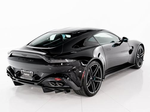 2026 Aston Martin Vantage 