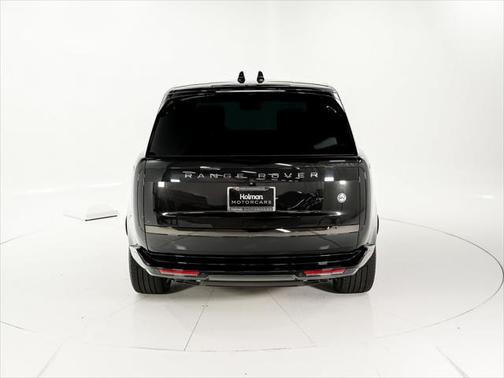 2025 Land Rover Range Rover P615 SV