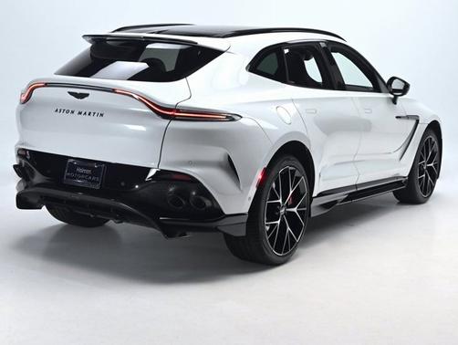2024 Aston Martin DBX 707