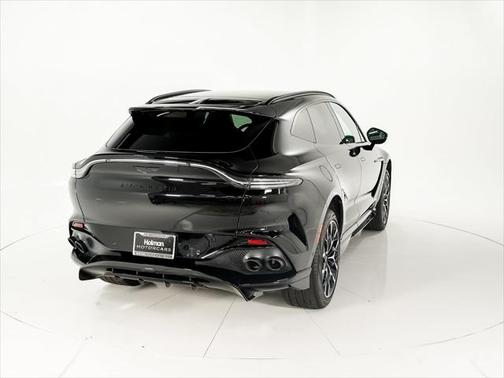 2023 Aston Martin DBX 707