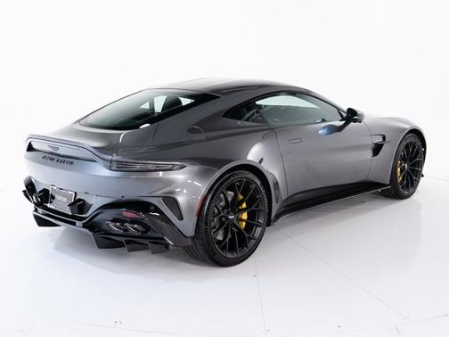 2026 Aston Martin Vantage 