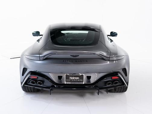 2026 Aston Martin Vantage 