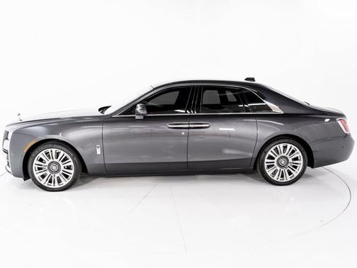 2023 Rolls-Royce Ghost 