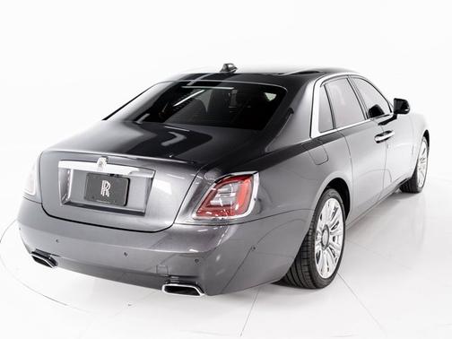 2023 Rolls-Royce Ghost 